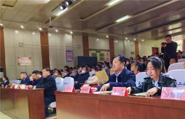 濱州市濱城區(qū)第二小學(xué)首屆讀書節(jié)暨“儒風(fēng)校園”創(chuàng)建啟動儀式舉行 